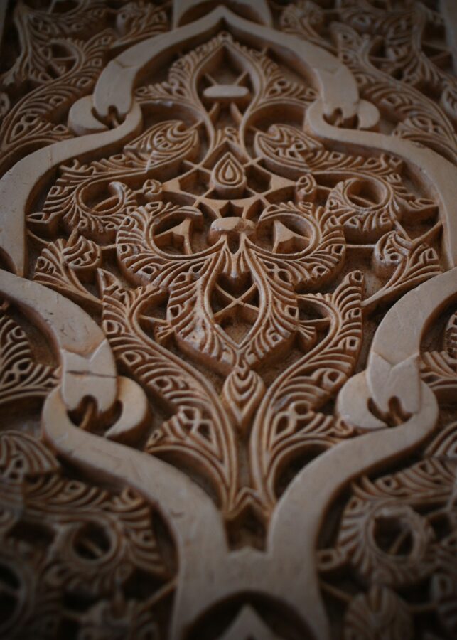 Capas de madera MDF cortadas con laser apiladas